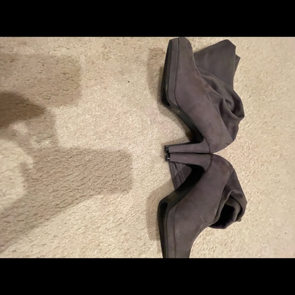 Above the knee boots - Picture 5 of 8